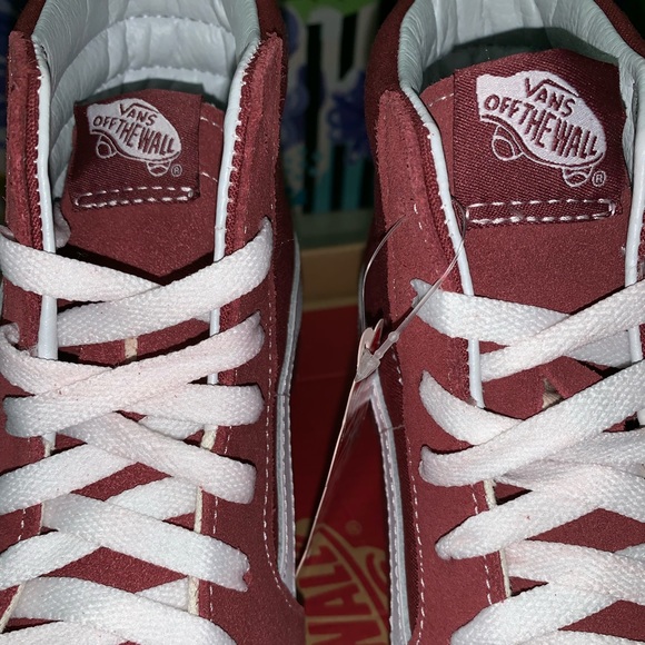 Brand New Vans Sk8-Hi Sneakers - Picture 6 of 8